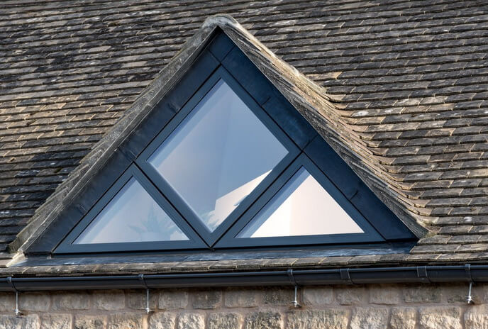 Составное треугольное окно